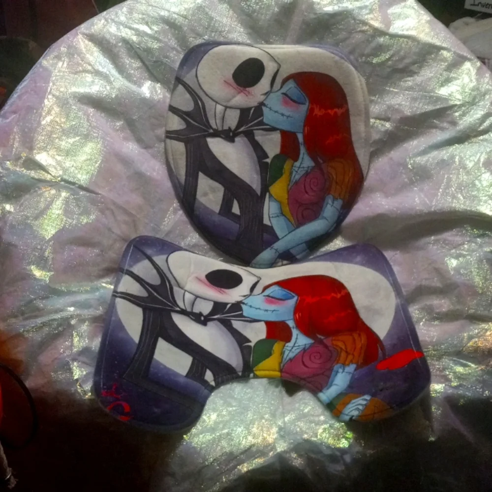 The Nightmare Before Christmas Themed Toilet Lid Cover And Rug